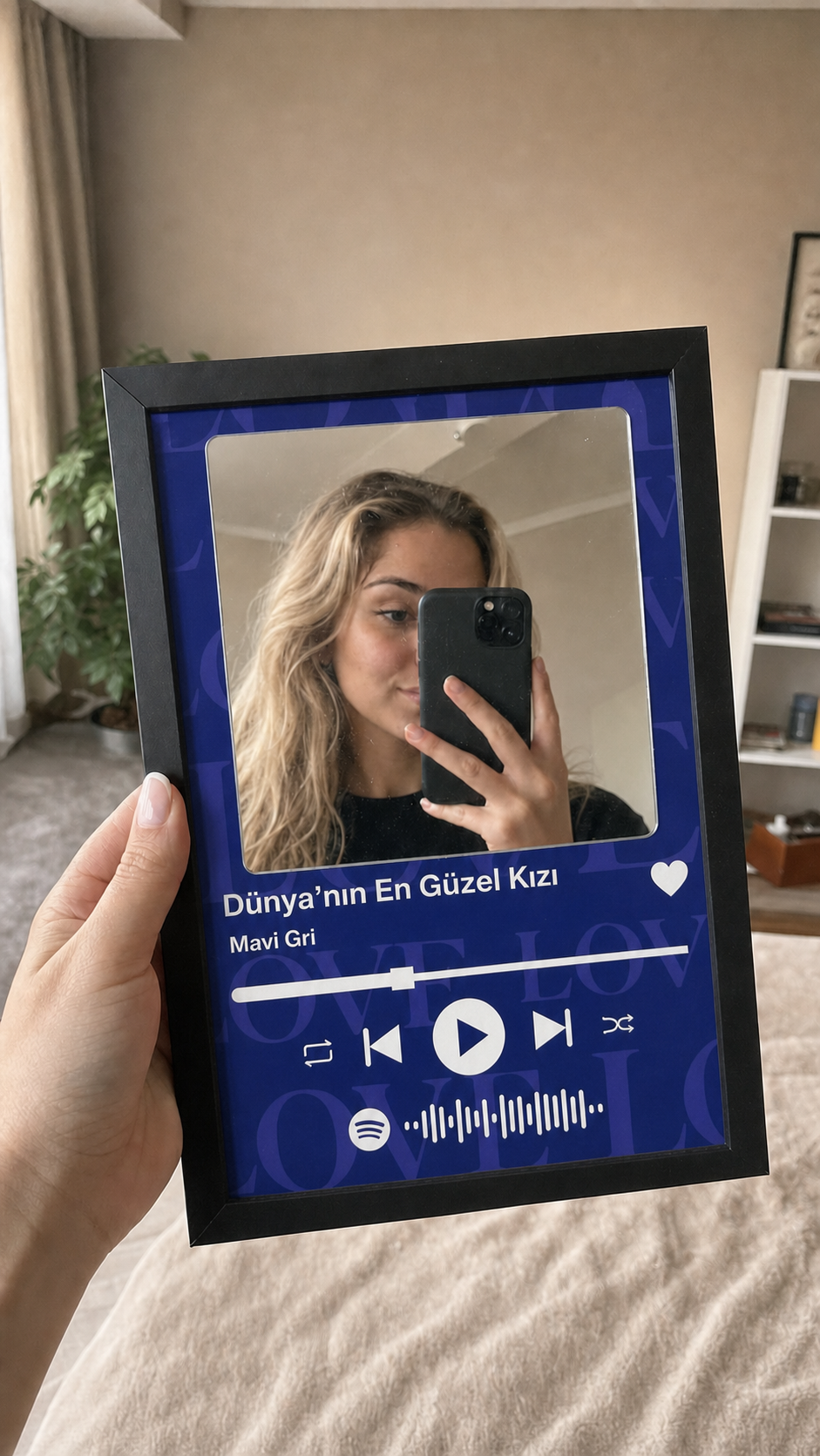 Spotify Makyaj Tablosu Dünya’nın En Güzel Kızı Aynası